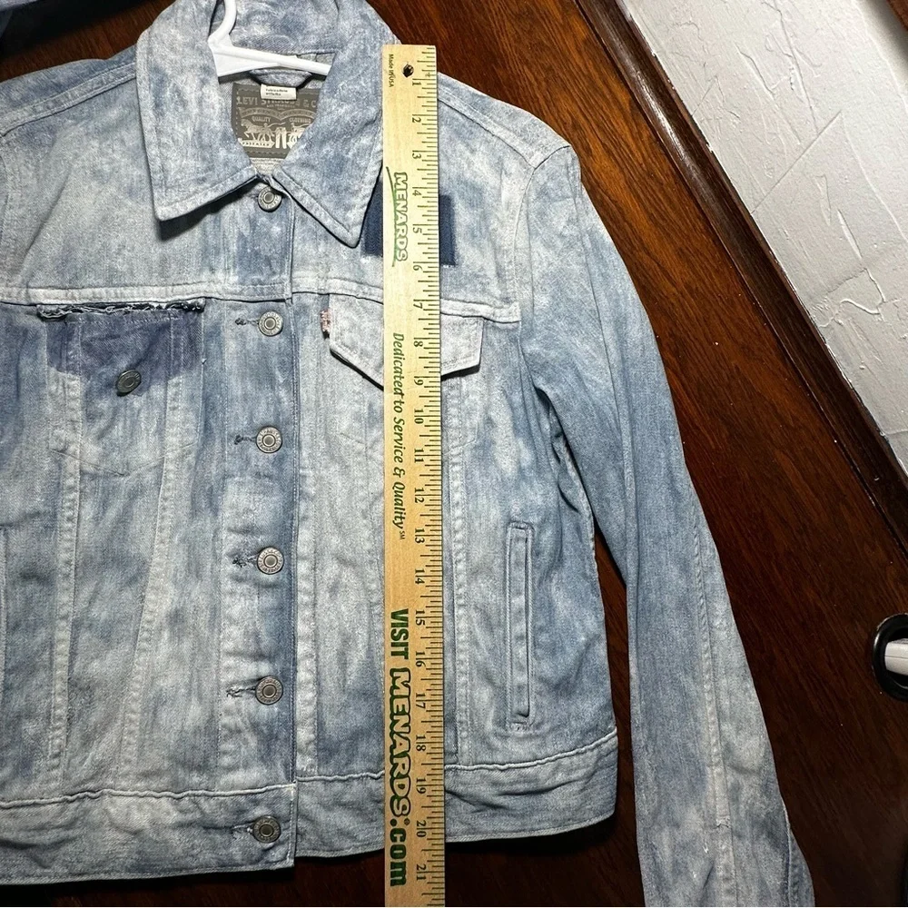 Levi Strauss & Co. Customized Acid Wash Painted Denim Jacket Medium